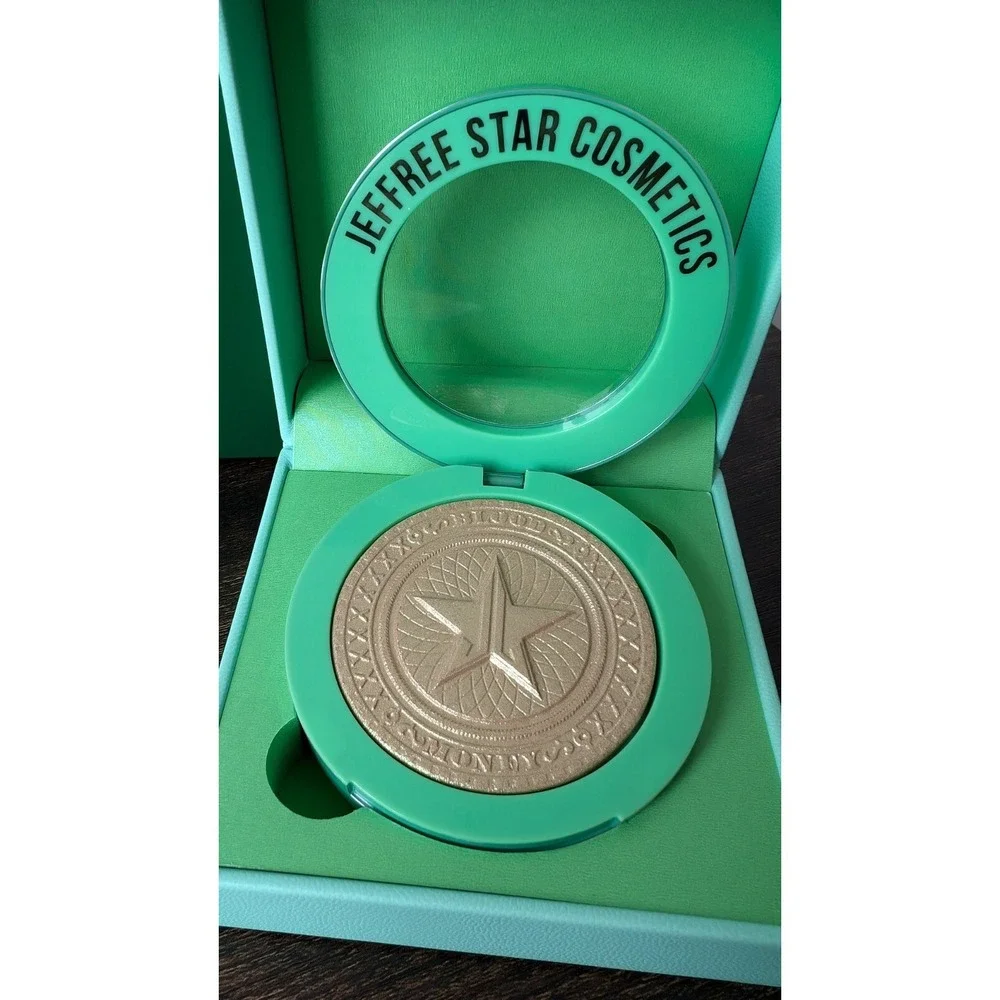Jeffree Star Extreme Frost Highlighting Powder Cold Hard Cash NIB Gold Shimmer